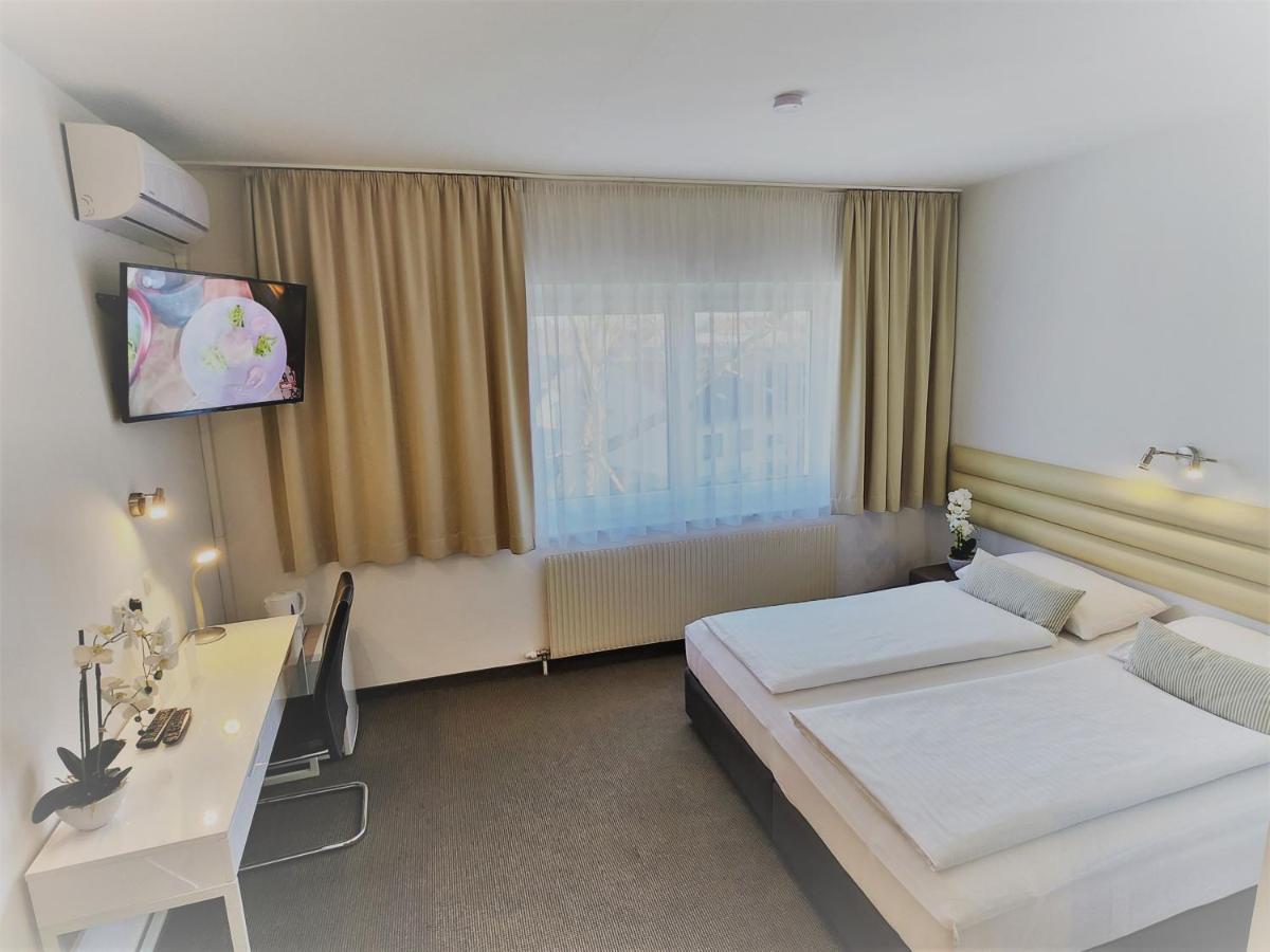 Hotel Michael غيراسدورف بي فيين المظهر الخارجي الصورة